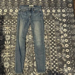 Skinny jeans size 25
